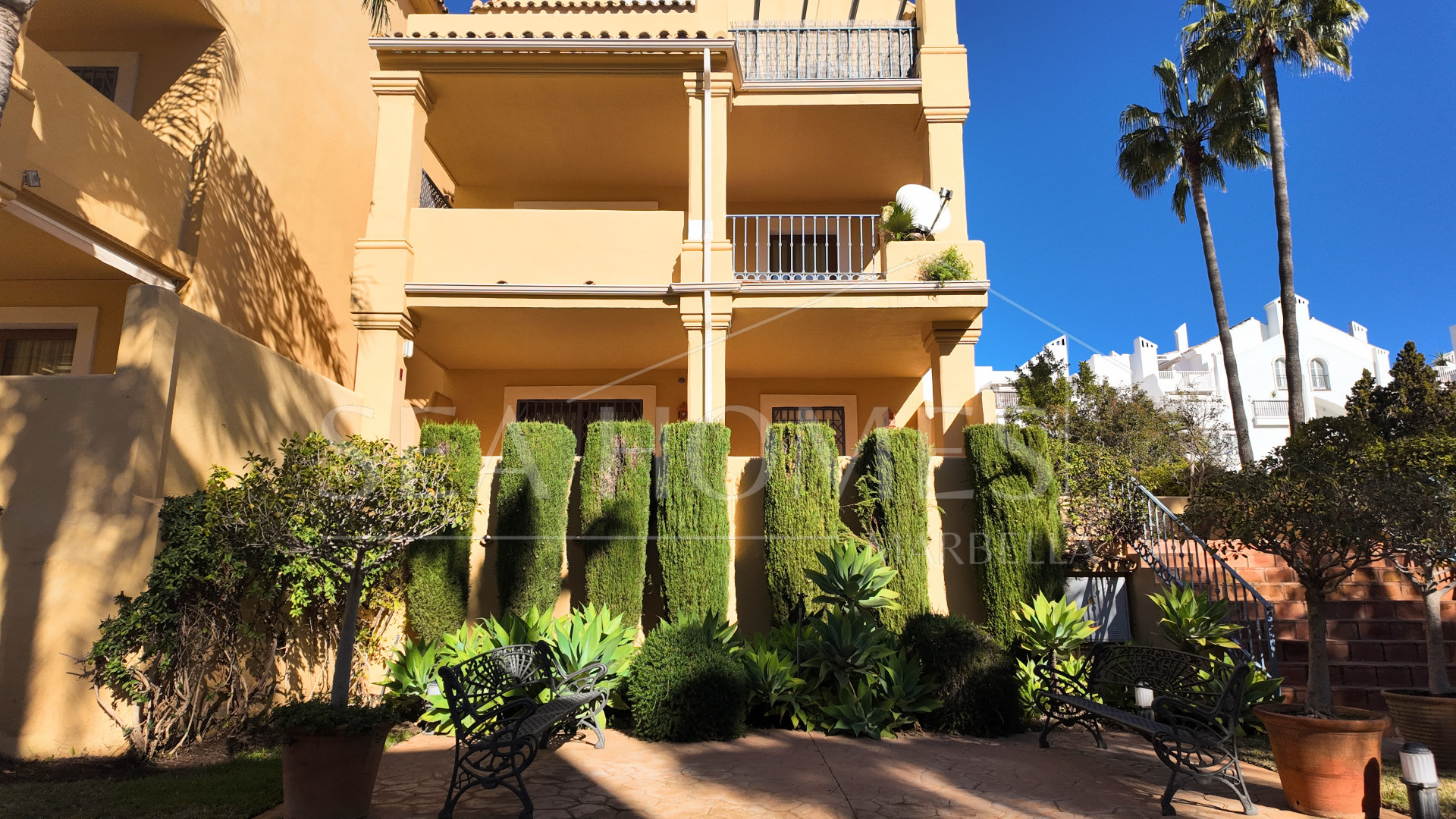 Charming 3-Bedroom Apartment in a Peaceful Gated Community in Nagüeles