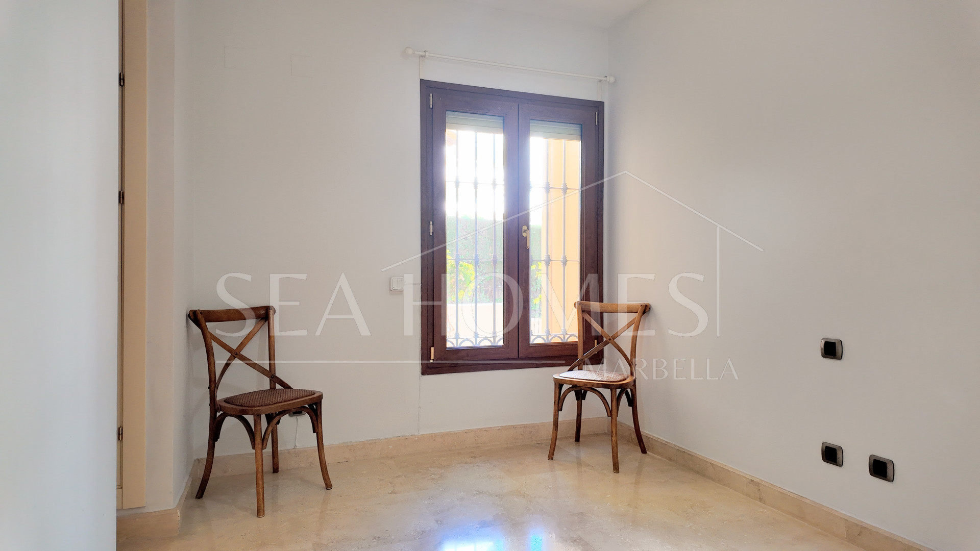Charming 3-Bedroom Apartment in a Peaceful Gated Community in Nagüeles