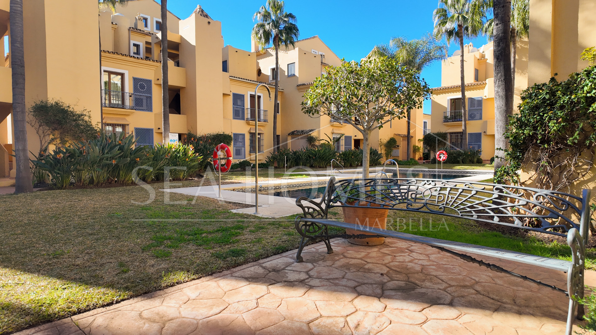 Charming 3-Bedroom Apartment in a Peaceful Gated Community in Nagüeles