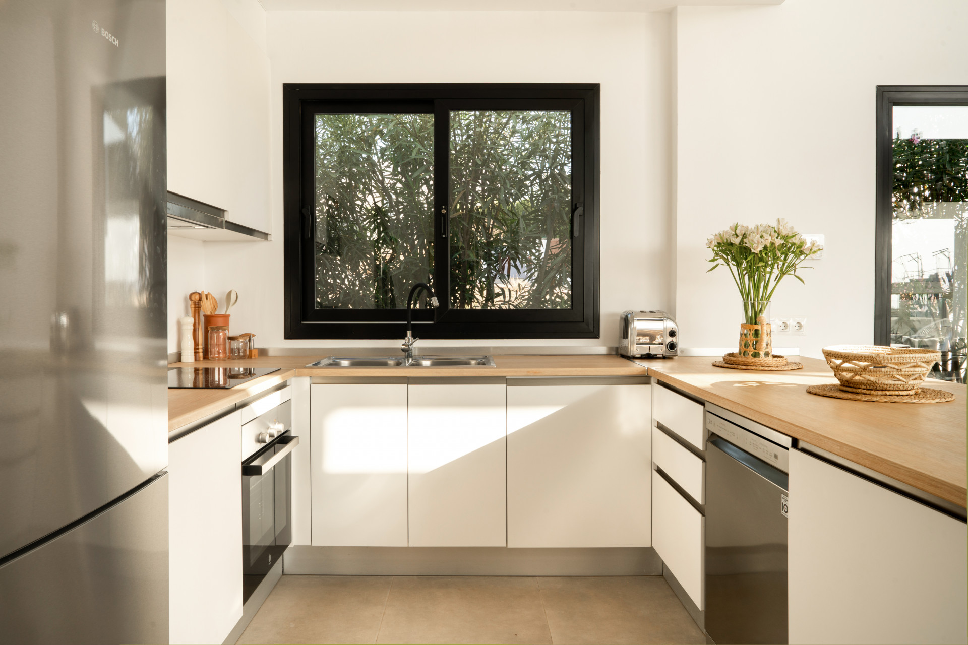 Villa de 3 Dormitorios con Piscina Privada y Jardín en Valle Romano, Estepona