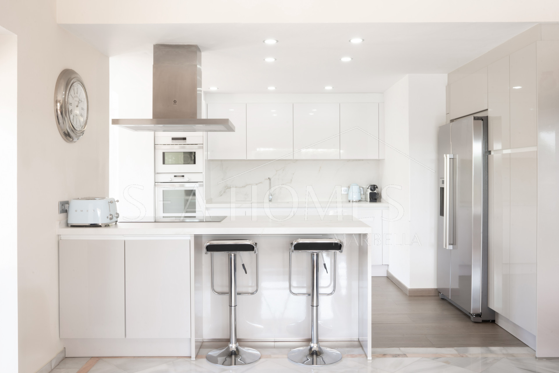 Villa Felisa - Detached Villa in El Paraiso Alto, Benahavis