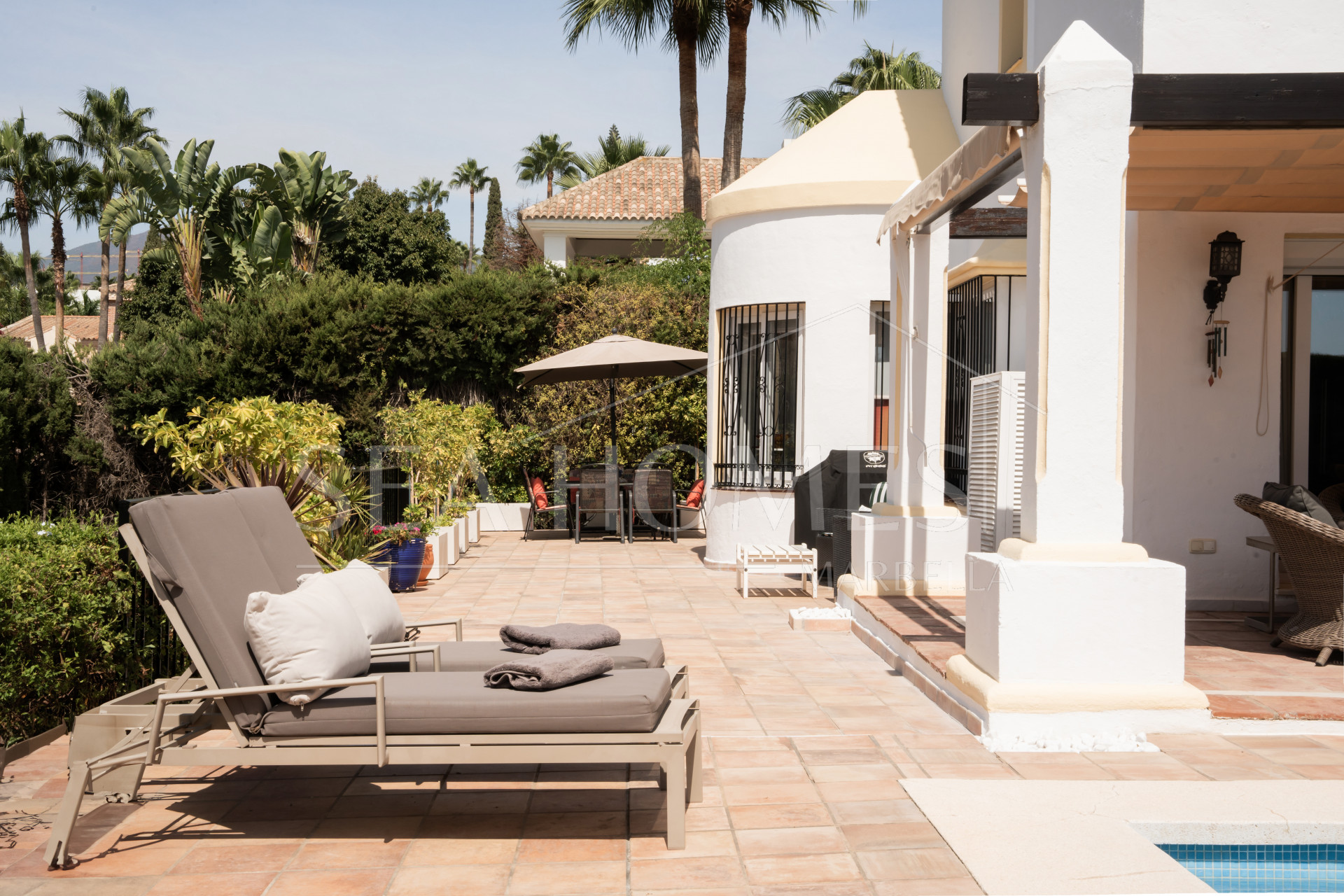 Villa Felisa - Detached Villa in El Paraiso Alto, Benahavis