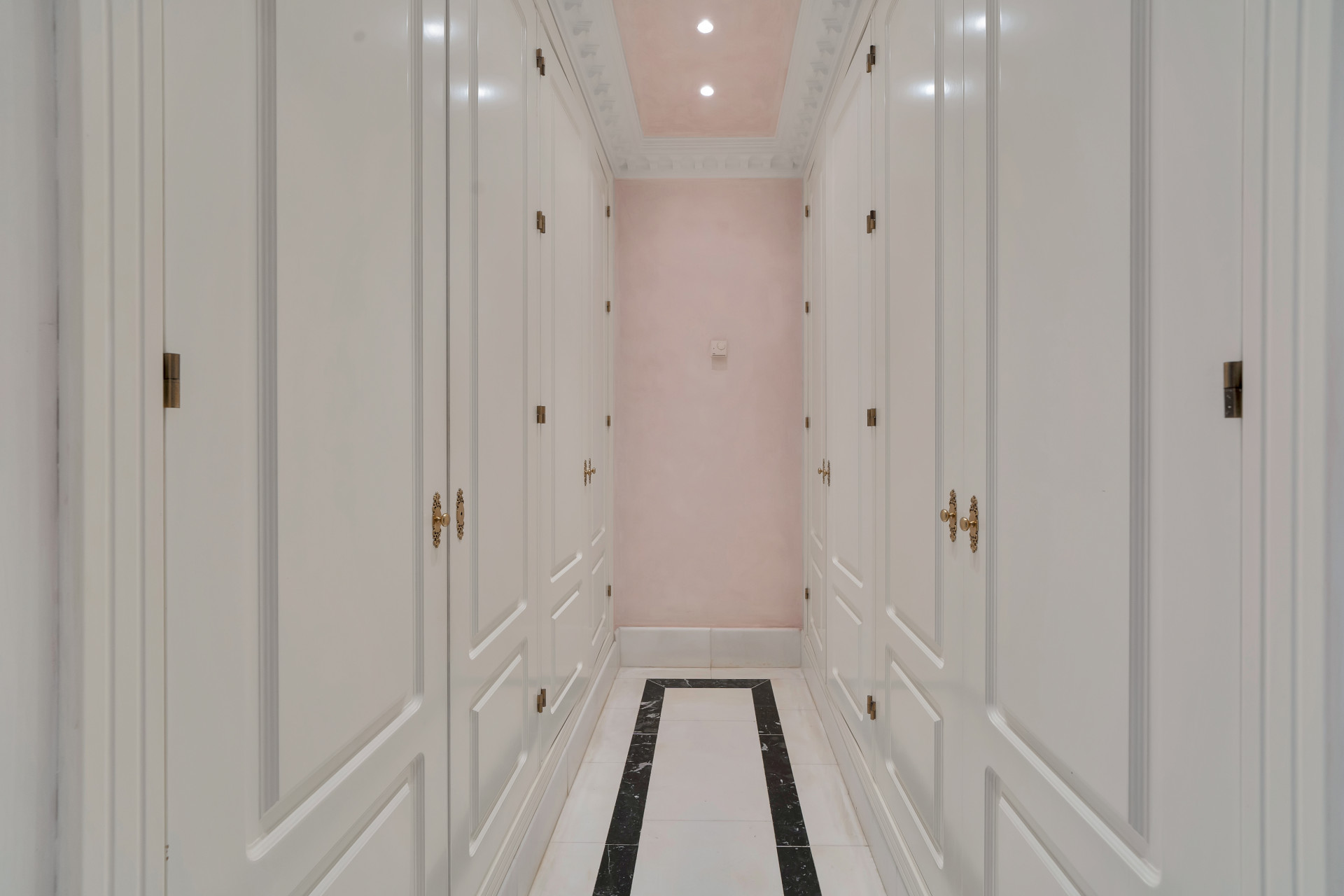 Image 22: Apartment For sale, San Pedro de Alcántara, €2,295,000 [HFMs661837]