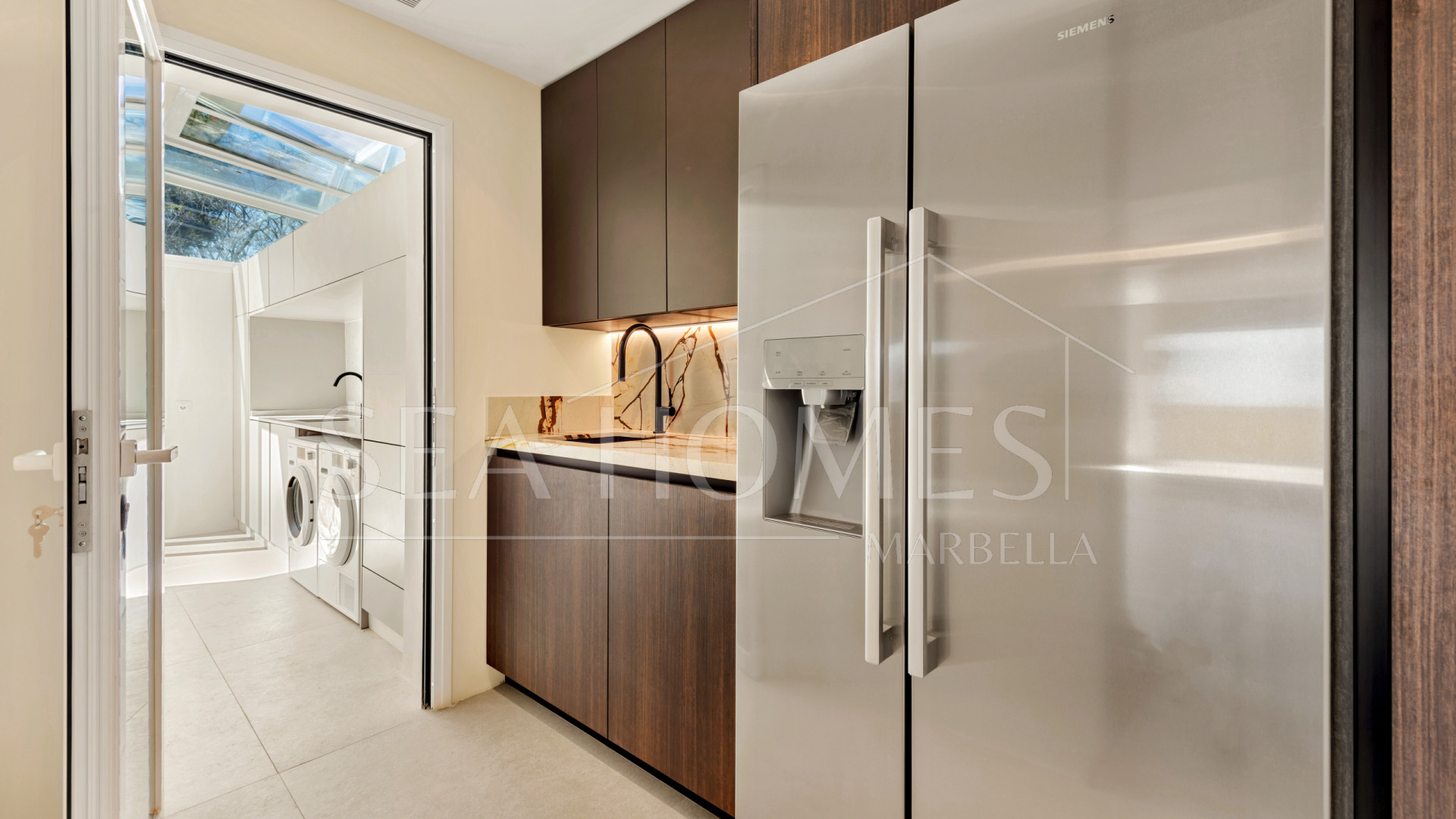 Rio Real Beachfront duplex penthouse