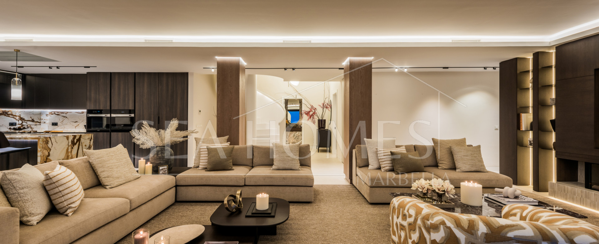 Rio Real Beachfront duplex penthouse