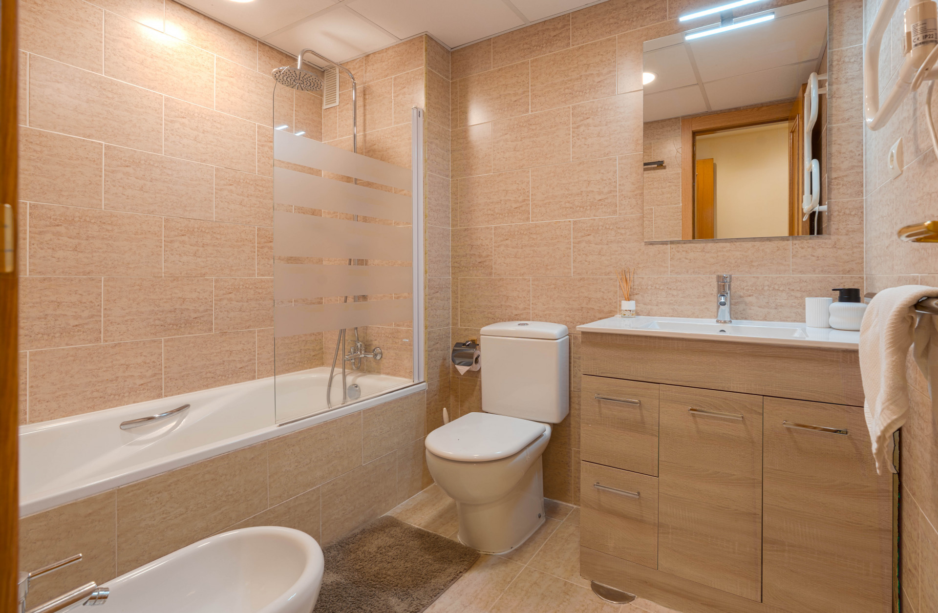 Renovated 2-Bedroom Apartment with Terrace, Parking and Pools in Mijas