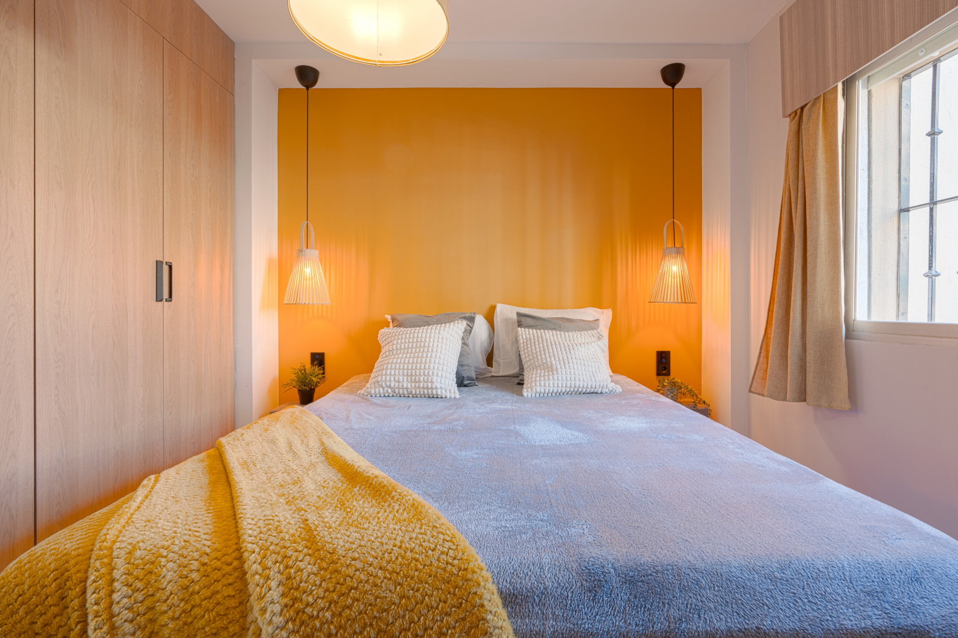 Renovated 120 m² apartment in Las Lagunas, with 4 bedrooms, 2 bathrooms and communal parking.