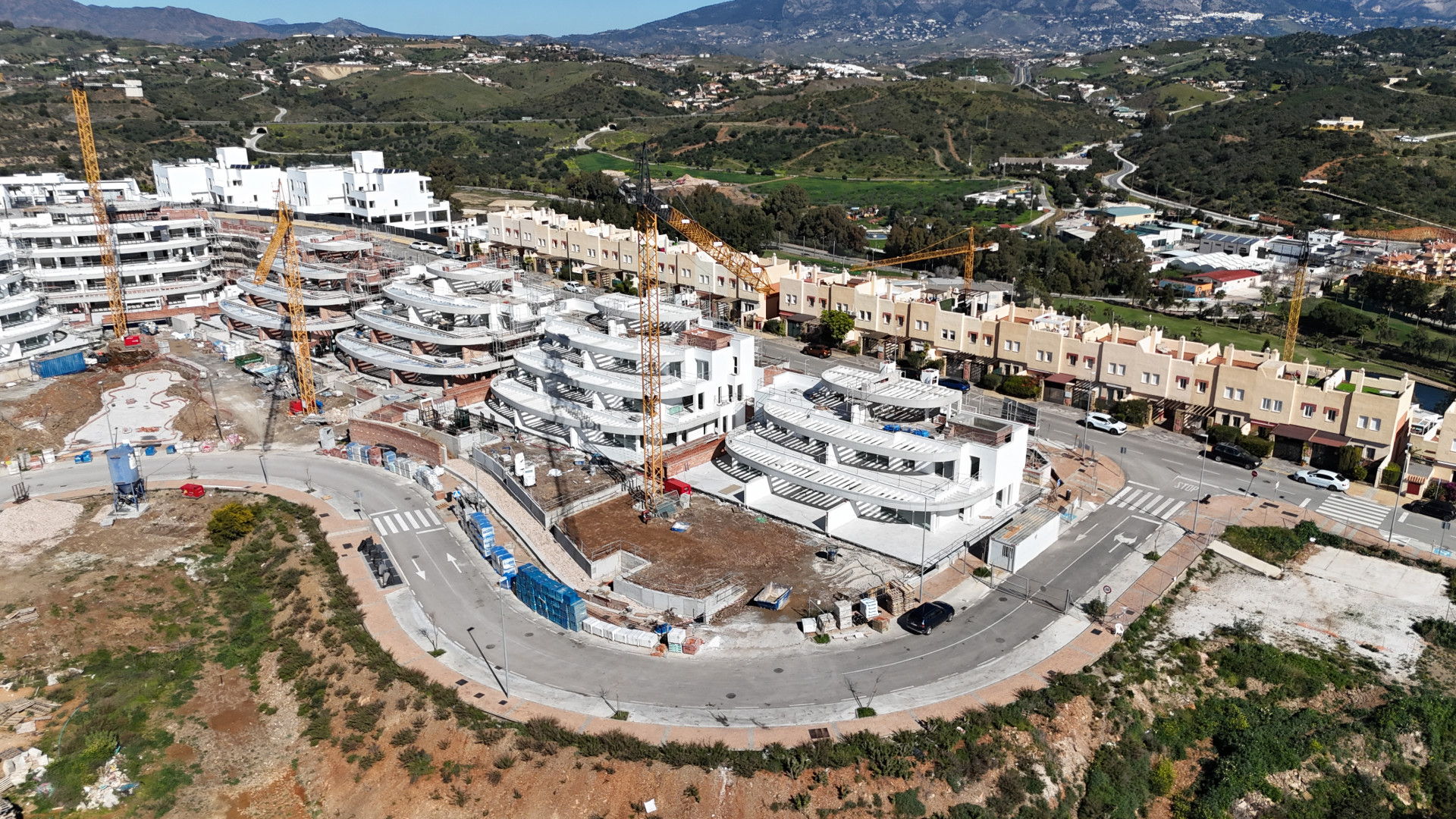 Exclusive Ground Floor Apartment in Royal Palms Beach – Delivery in October 2025 – Corner 2 Bedroom Apartment