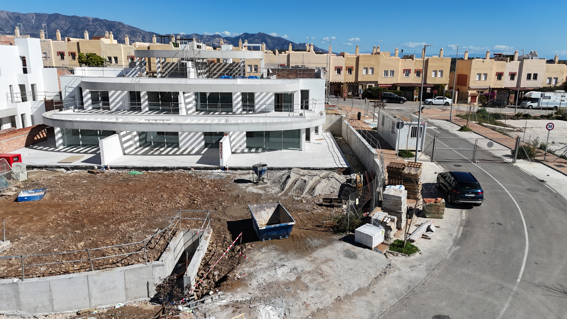 Exclusive Ground Floor Apartment in Royal Palms Beach – Delivery in October 2025 – Corner 2 Bedroom Apartment
