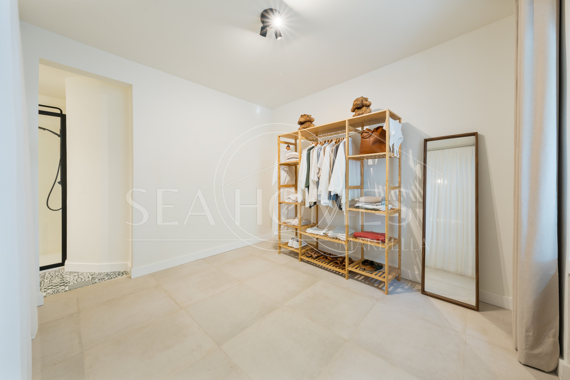 Charming Two-Bedroom Ground Floor Apartment in Estepona Old Town