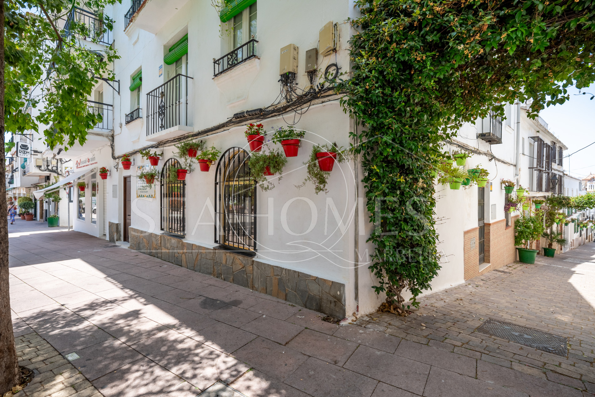 Charming Two-Bedroom Ground Floor Apartment in Estepona Old Town