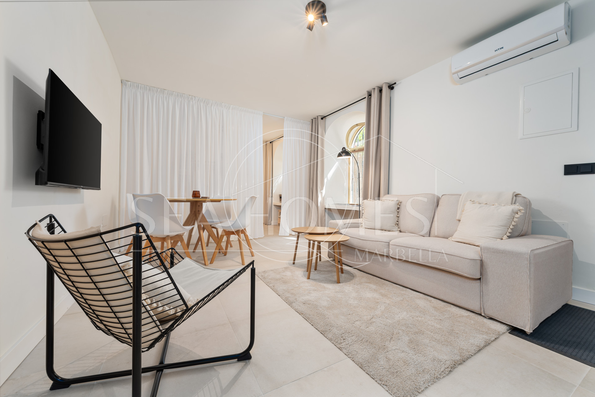 Charming Two-Bedroom Ground Floor Apartment in Estepona Old Town