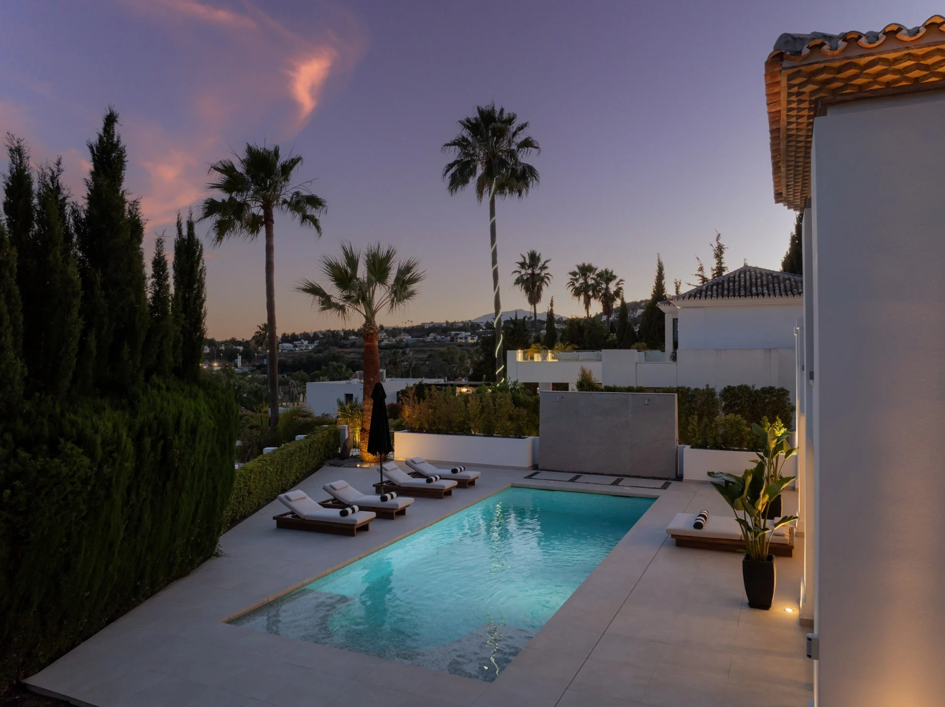 Image 24: detached villa For sale, Nueva Andalucía, €4,950,000 [HFM-C40075]