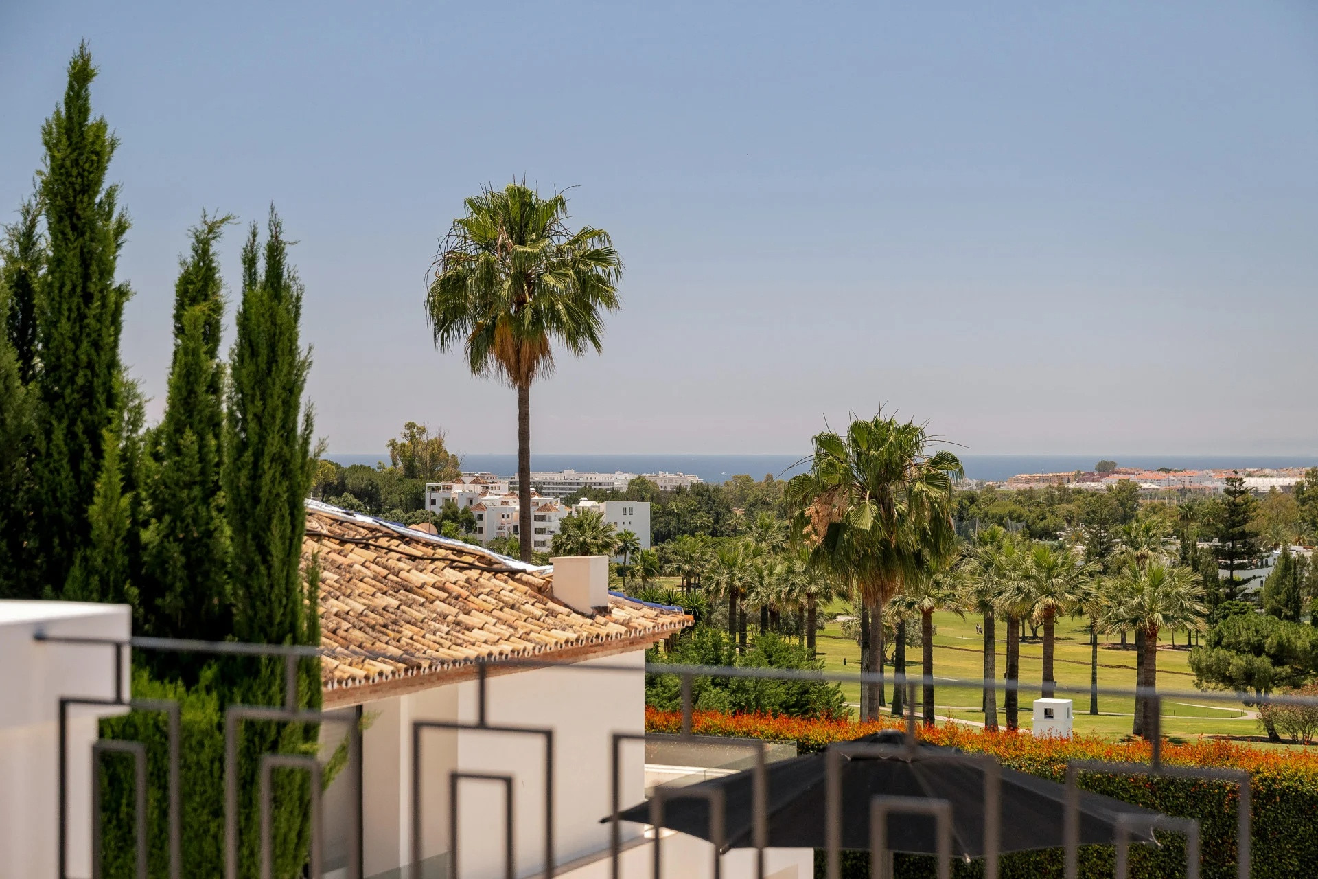Image 24: detached villa For sale, Nueva Andalucía, €4,950,000 [HFM-C40075]