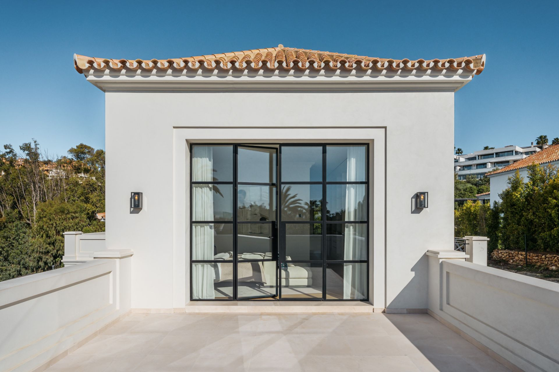Image 44: detached villa For sale, Nueva Andalucía, €4,595,000 [HFM-C40081]