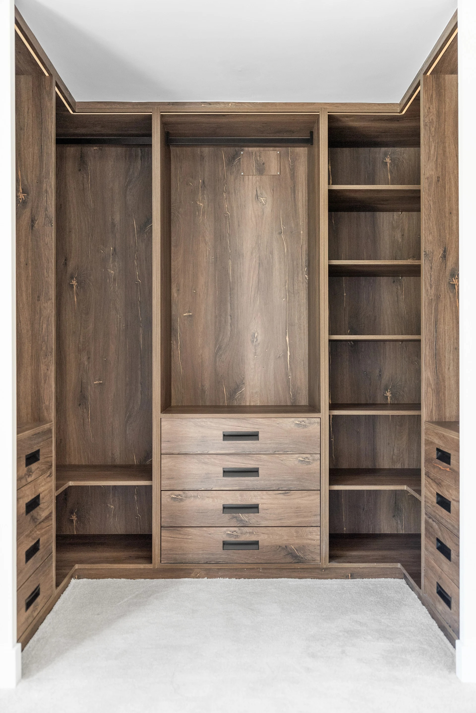 Image 37: detached villa For sale, Benahavís, €7,995,000 [HFM-C40079]