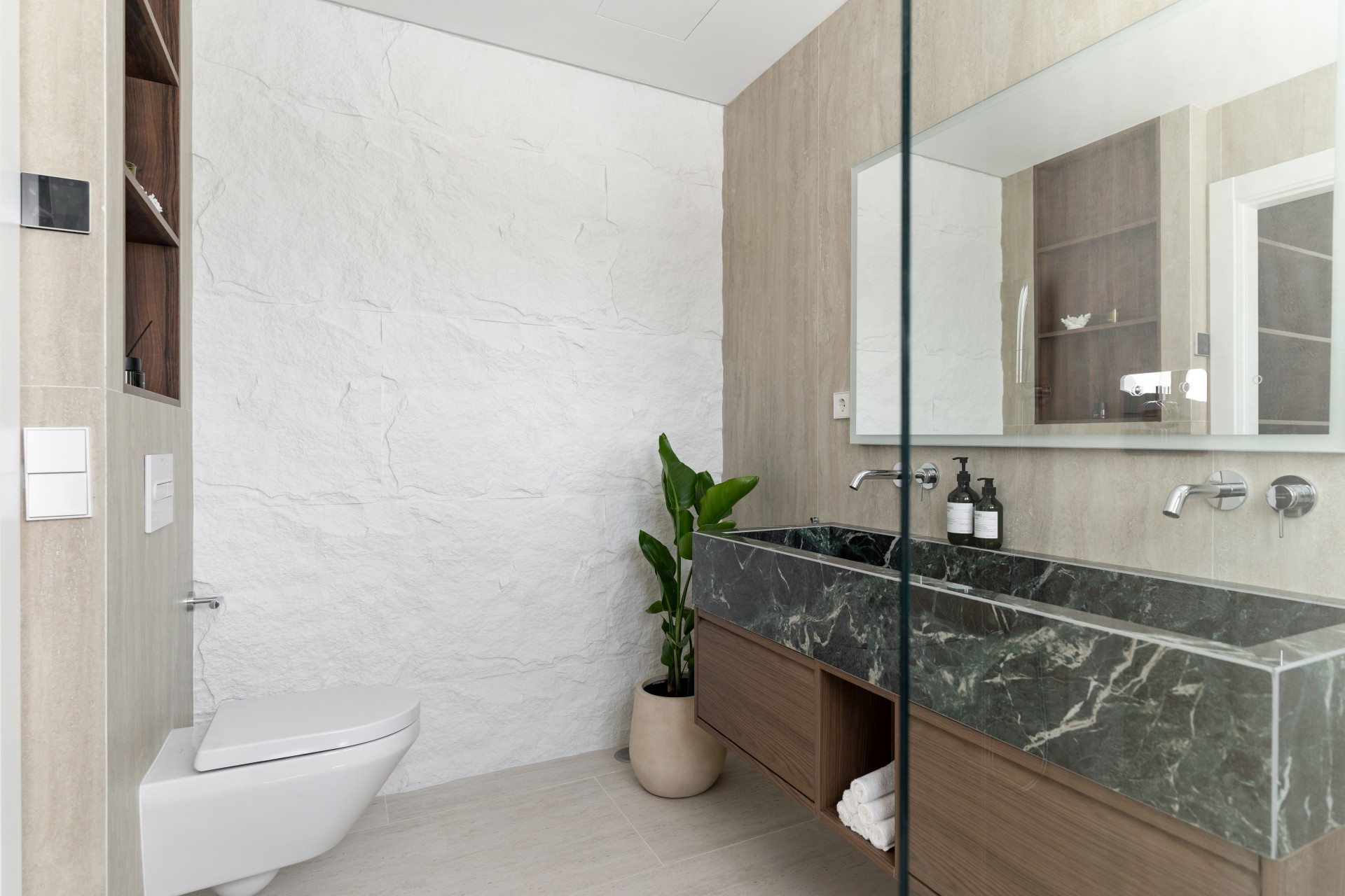 Image 33: Ático dúplex For sale, Nueva Andalucía, €1,795,000 [HFM-C40088]