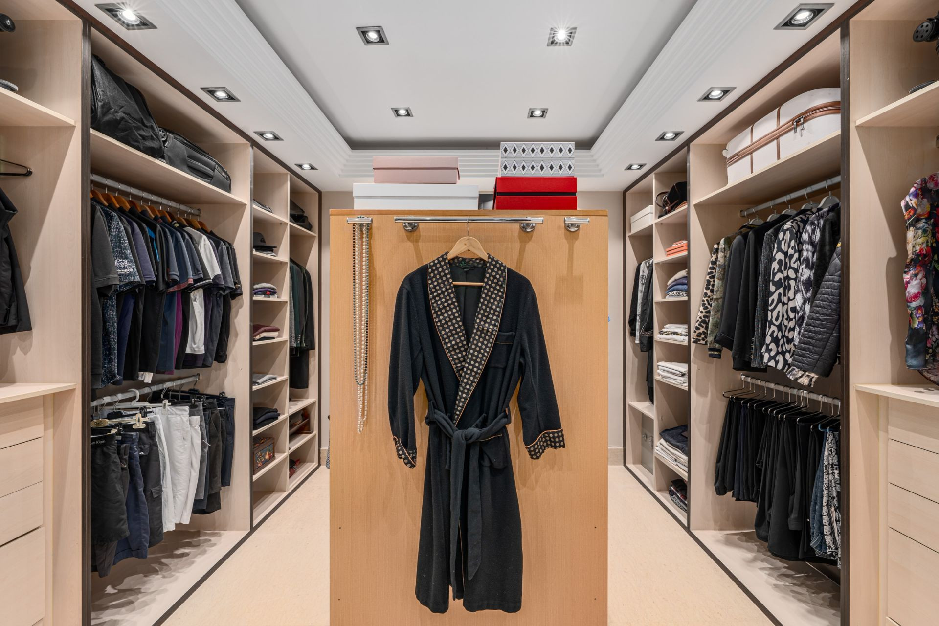 Image 35: Ático dúplex For sale, Nueva Andalucía, €2,295,000 [HFM-C40091]