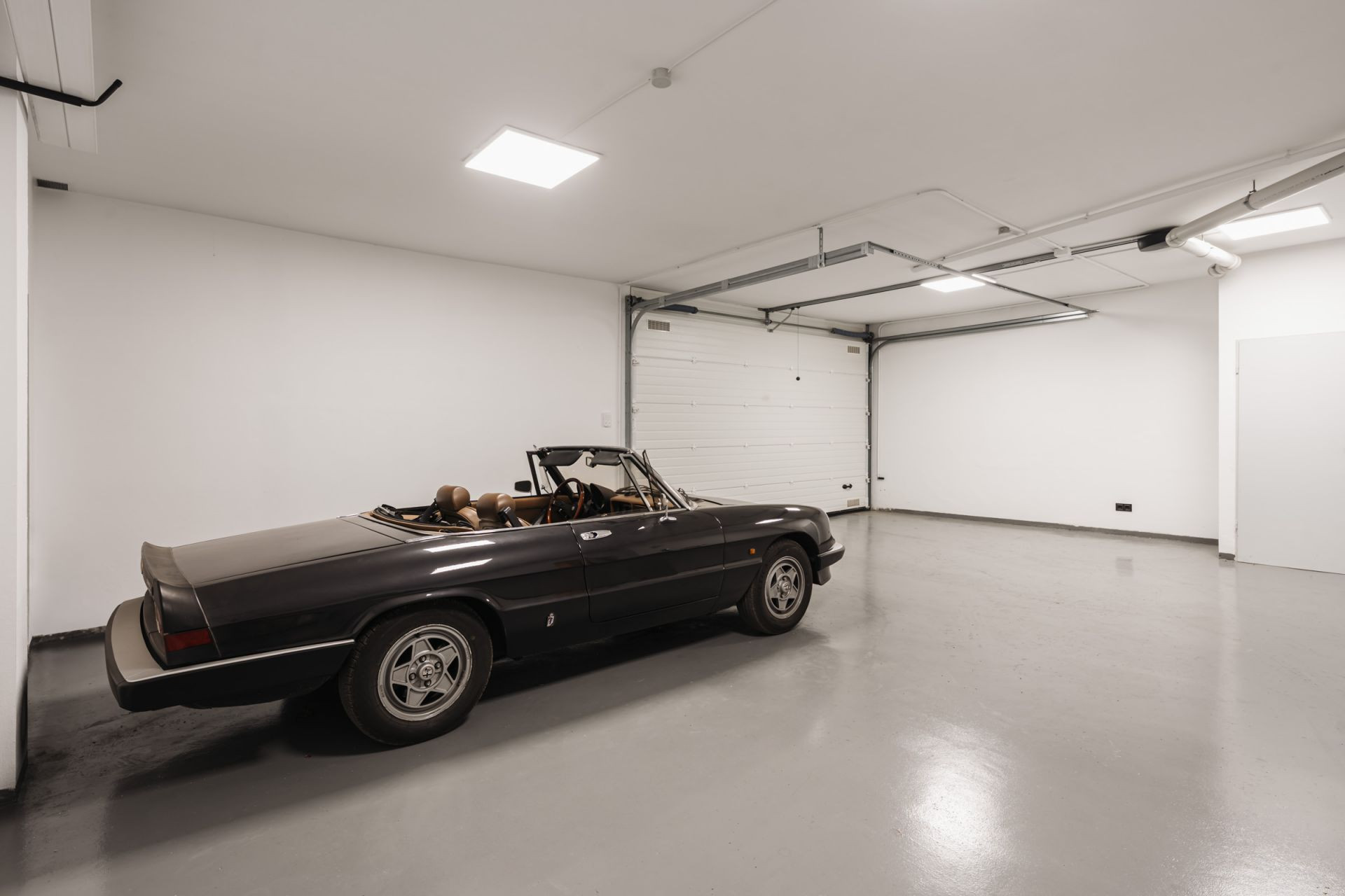 Image 34: detached villa For sale, Marbella, €3,200,000 [HFM-C40084]