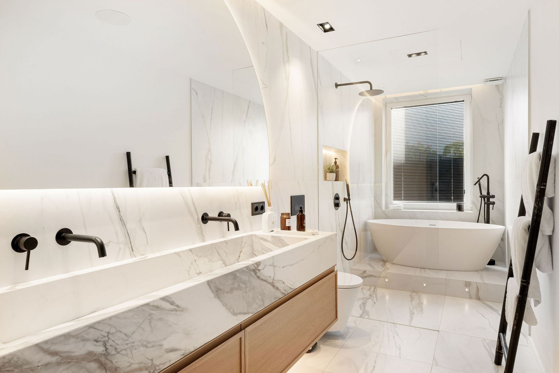 Image 42: townhouse For sale, The Golden Mile, €1,991,000 [HFM-C40092]