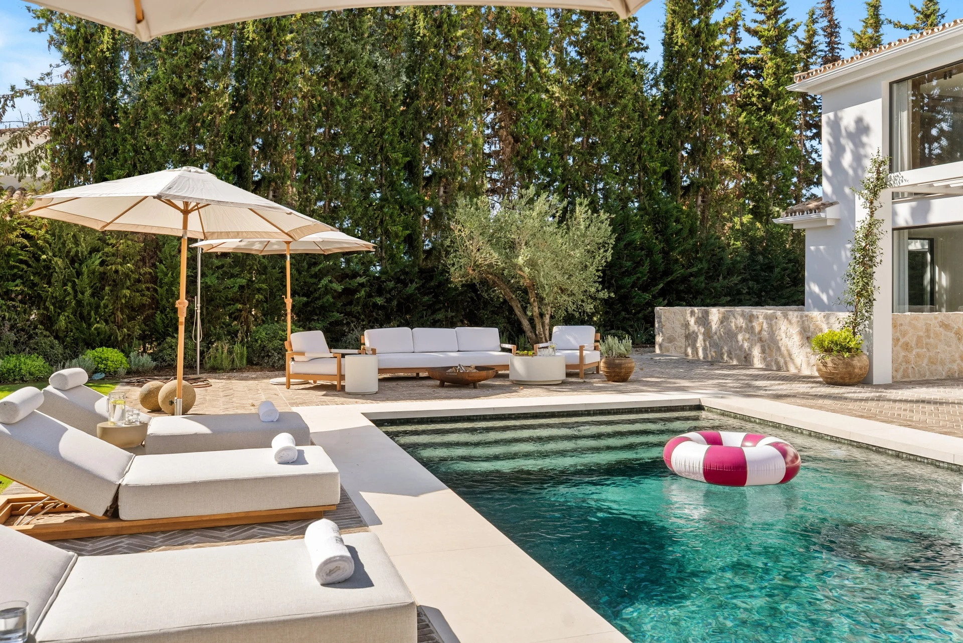 Image 38: detached villa For sale, Nueva Andalucía, €7,495,000 [HFM-C40063]