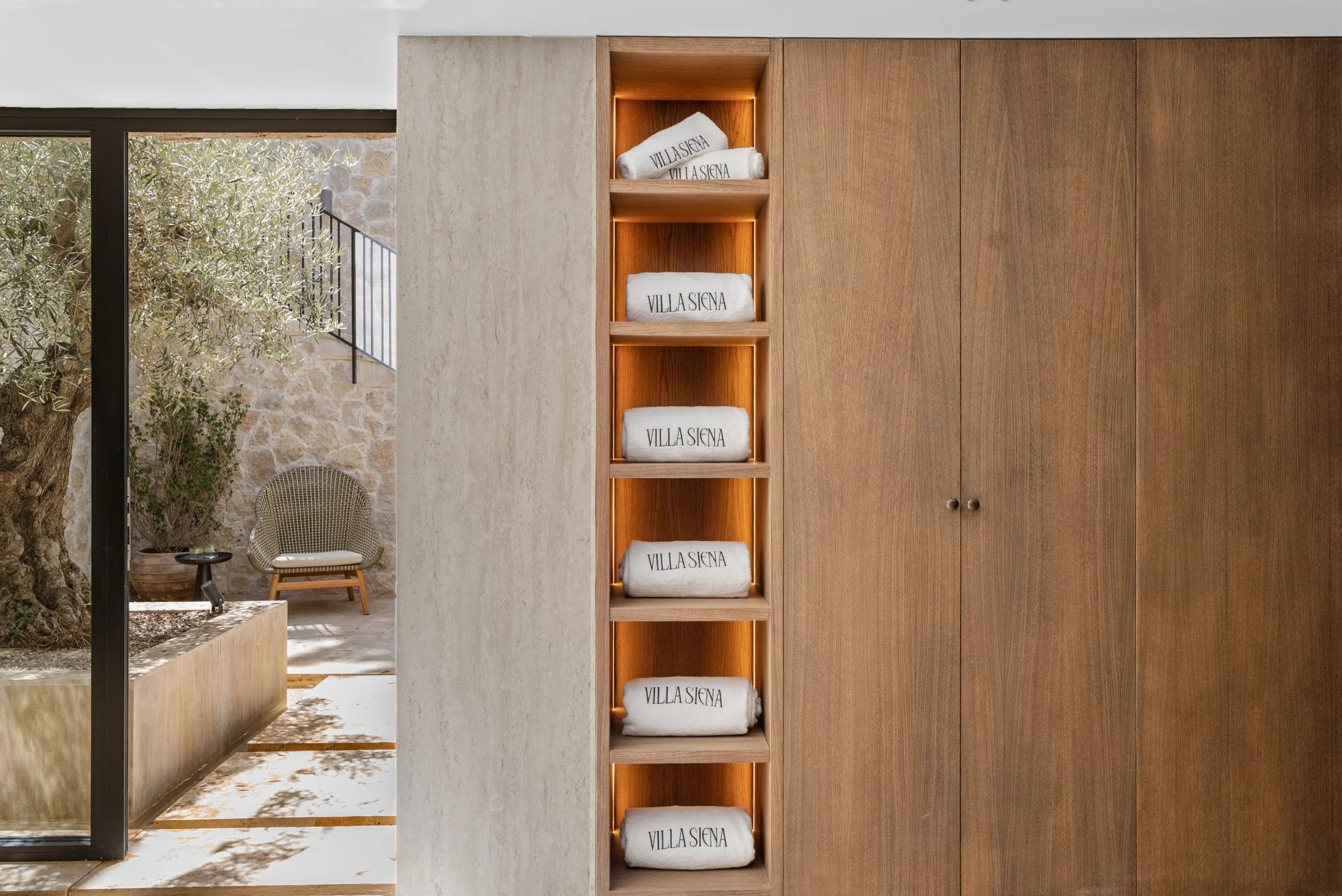 Image 38: detached villa For sale, Nueva Andalucía, €7,495,000 [HFM-C40063]