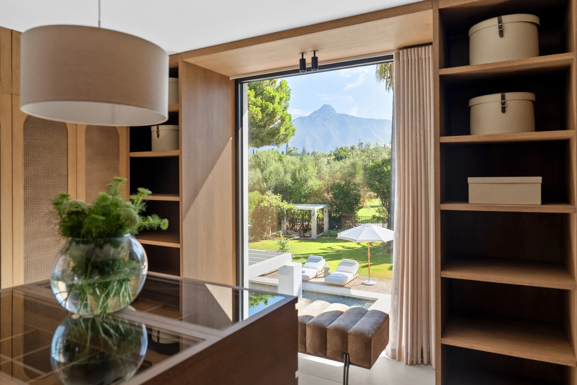 Image 38: detached villa For sale, Nueva Andalucía, €7,495,000 [HFM-C40063]