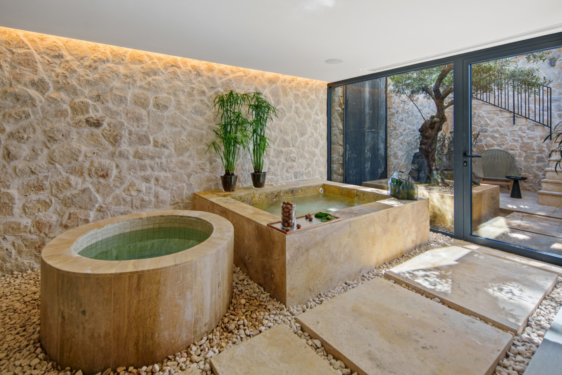 Image 27: Detached Villa For sale, Nueva Andalucía, €5,995,000 [HFMs649144]