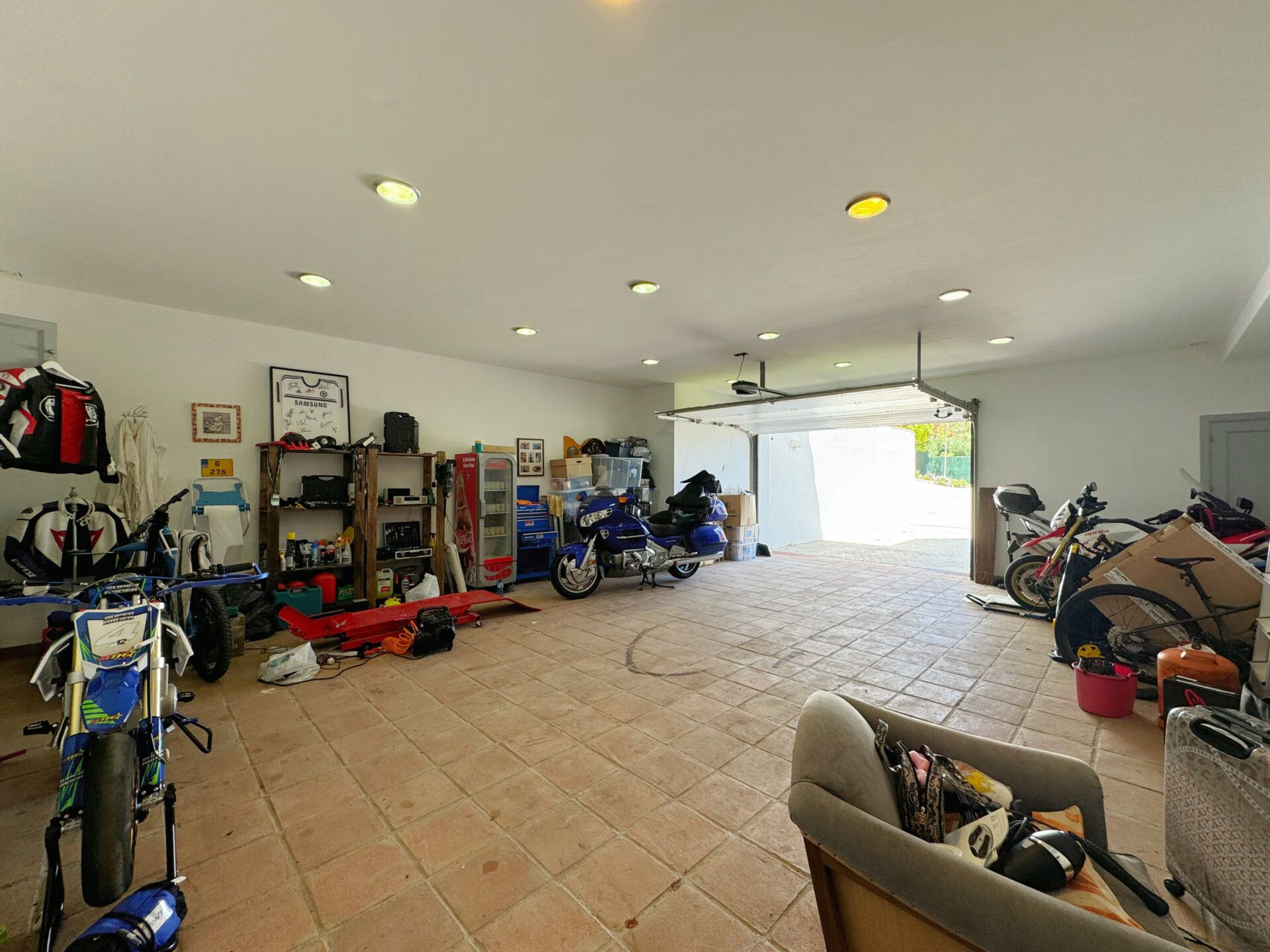 Image 39: detached villa For sale, sotogrande, €2,450,000 [HFM-D20002]