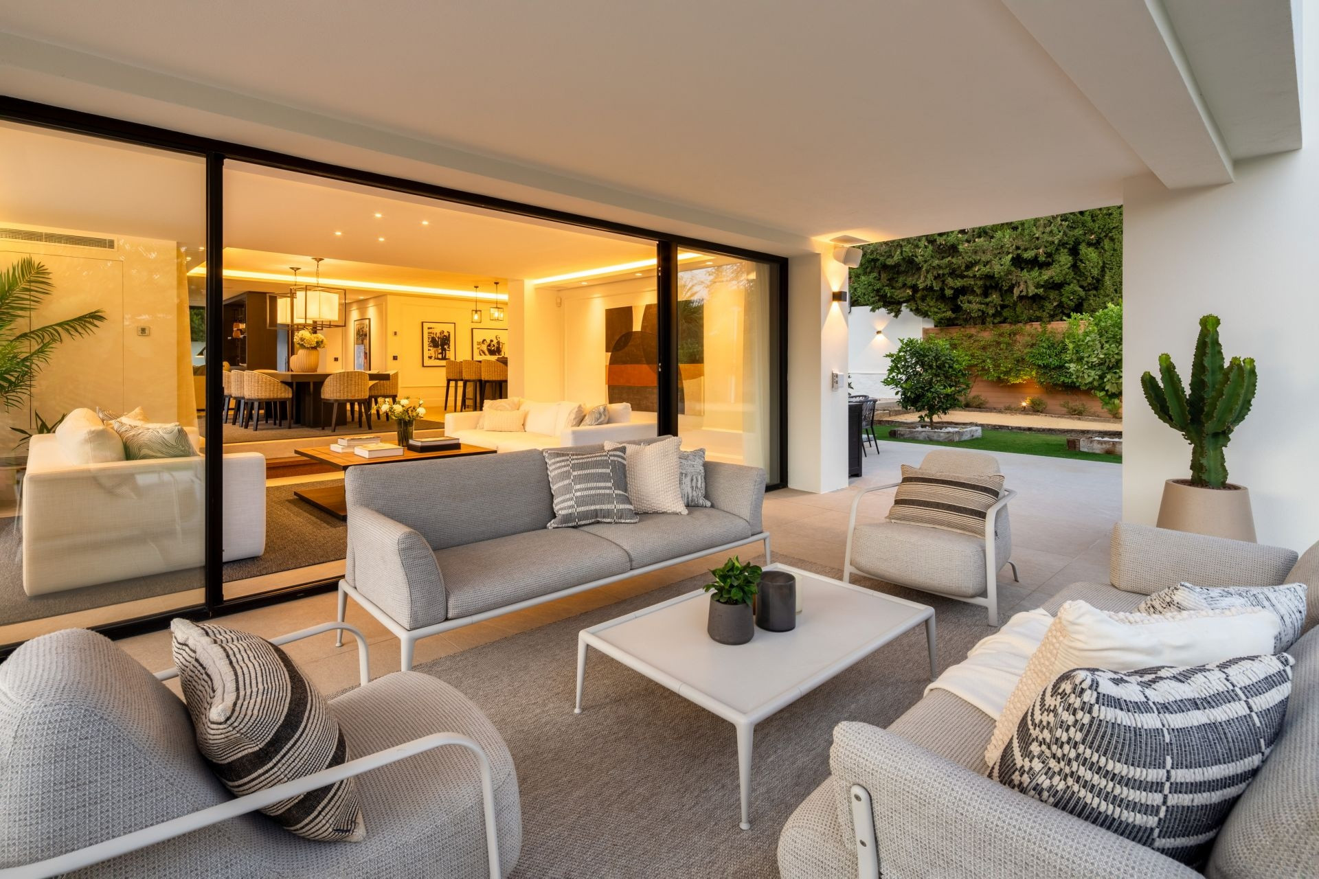 Image 42: detached villa For sale, Nueva Andalucía, €5,850,000 [HFM-C40064]