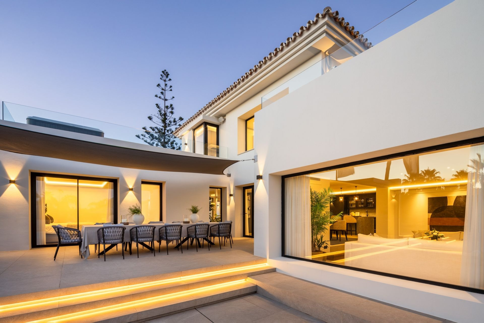 Image 42: detached villa For sale, Nueva Andalucía, €5,850,000 [HFM-C40064]