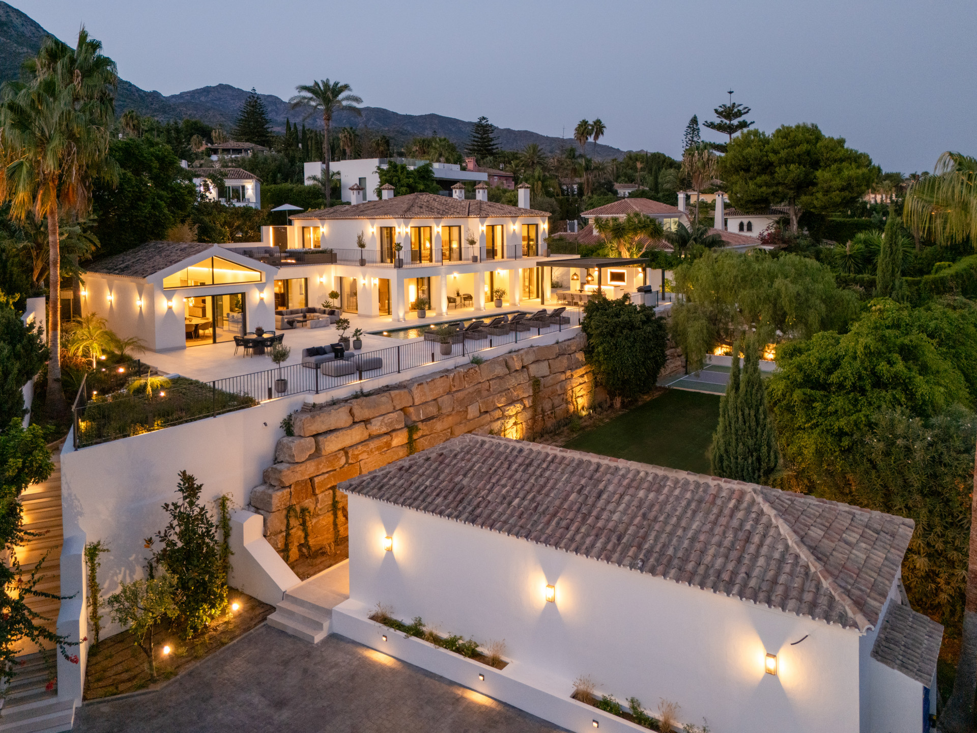 Image 56: detached villa For sale, The Golden Mile, €7,800,000 [HFM-C40065]