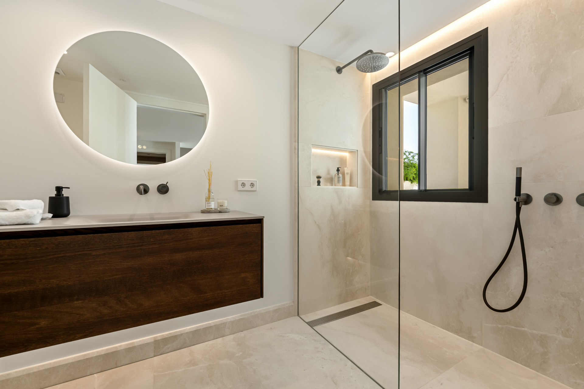 Image 56: detached villa For sale, The Golden Mile, €7,800,000 [HFM-C40065]