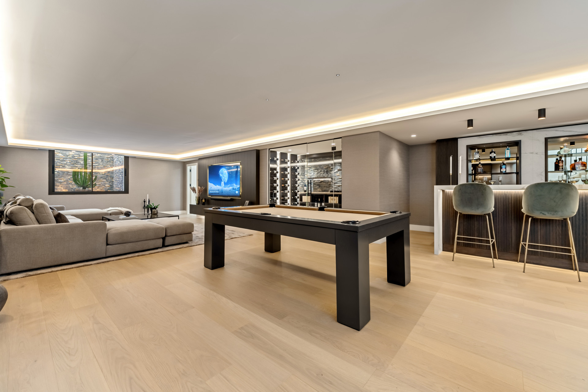 Image 56: detached villa For sale, The Golden Mile, €7,800,000 [HFM-C40065]