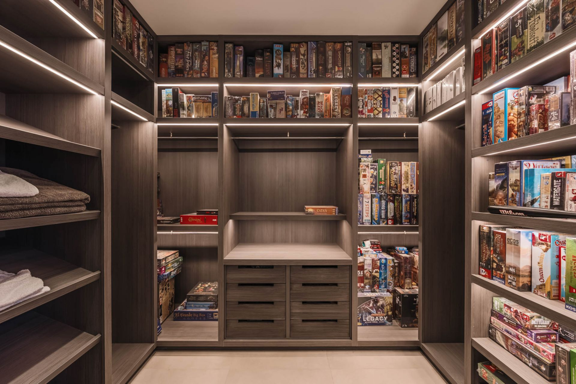 Image 40: detached villa For sale, Benahavís, €6,495,000 [HFM-C40059]