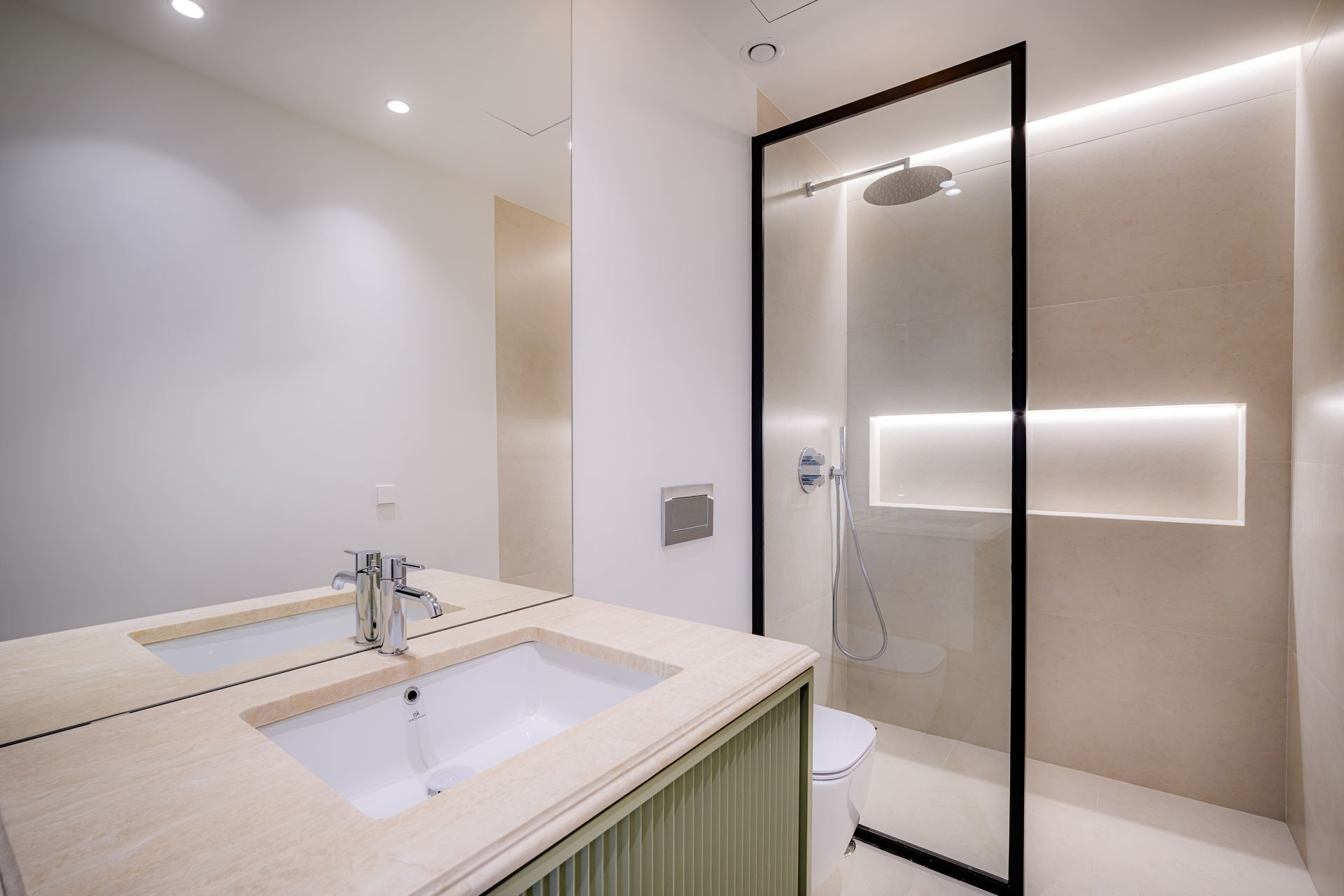 Image 29: detached villa For sale, Nueva Andalucía, €4,500,000 [HFM-CL10025]