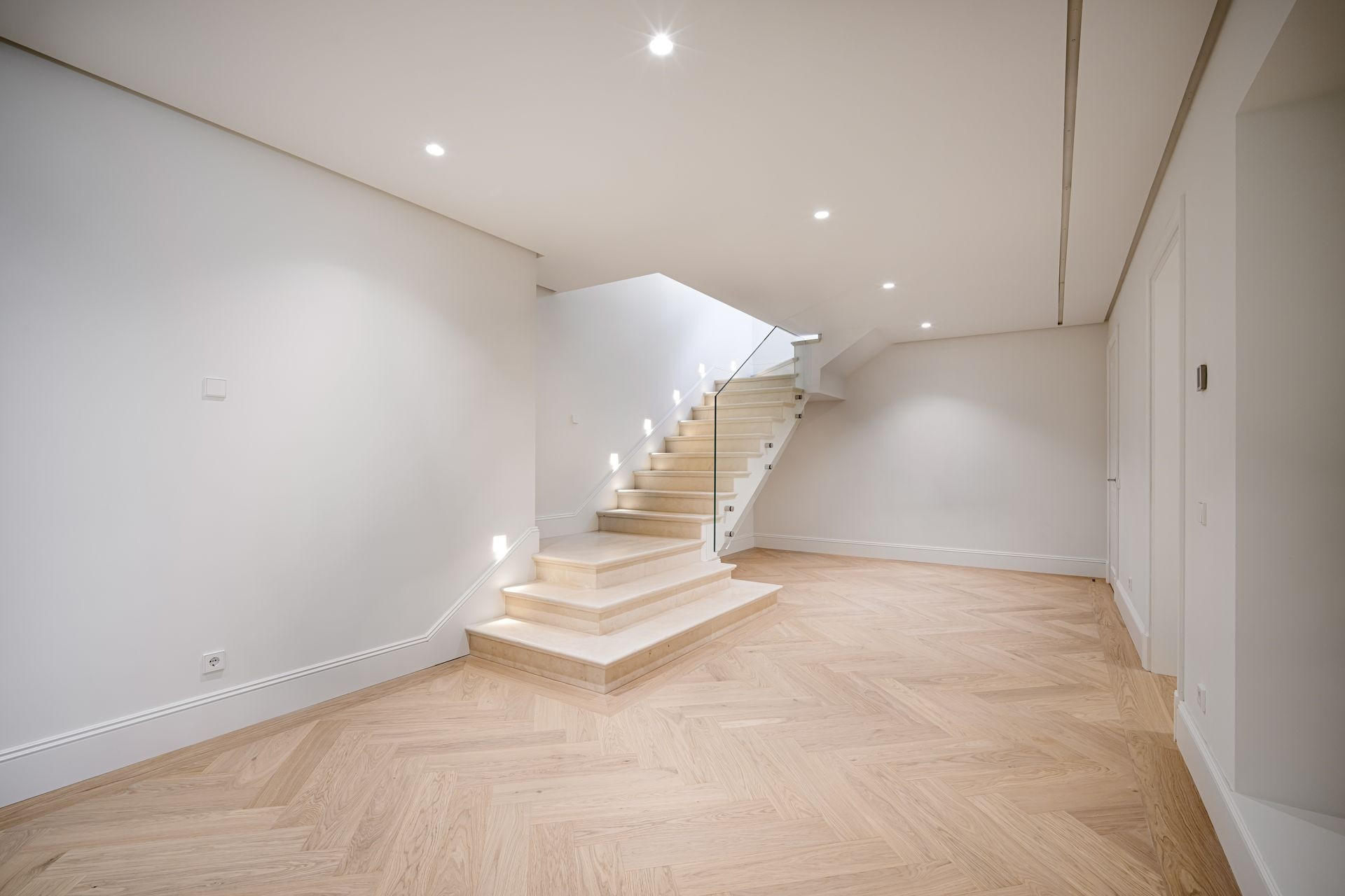 Image 29: detached villa For sale, Nueva Andalucía, €4,500,000 [HFM-CL10025]