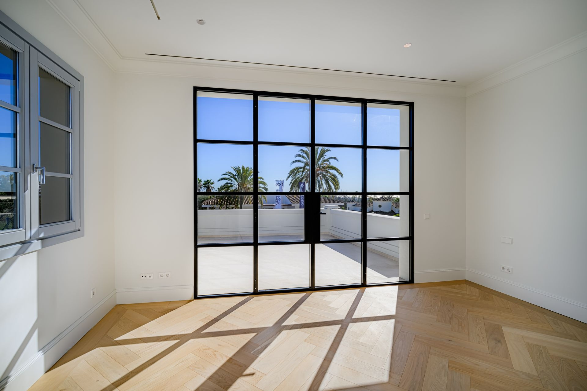 Image 29: detached villa For sale, Nueva Andalucía, €4,500,000 [HFM-CL10025]