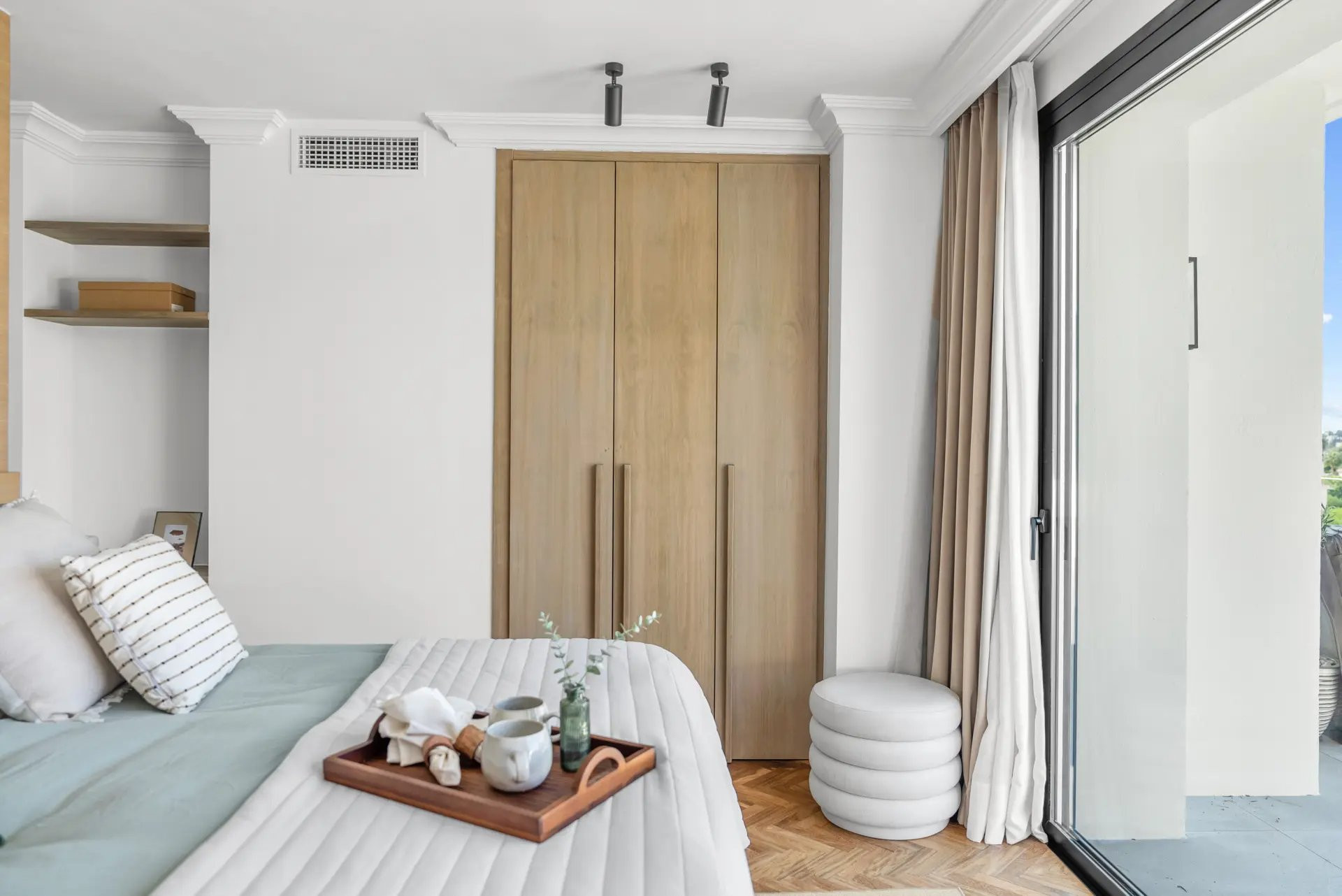 Image 28: detached villa For sale, Nueva Andalucía, €3,495,000 [HFM-C40073]