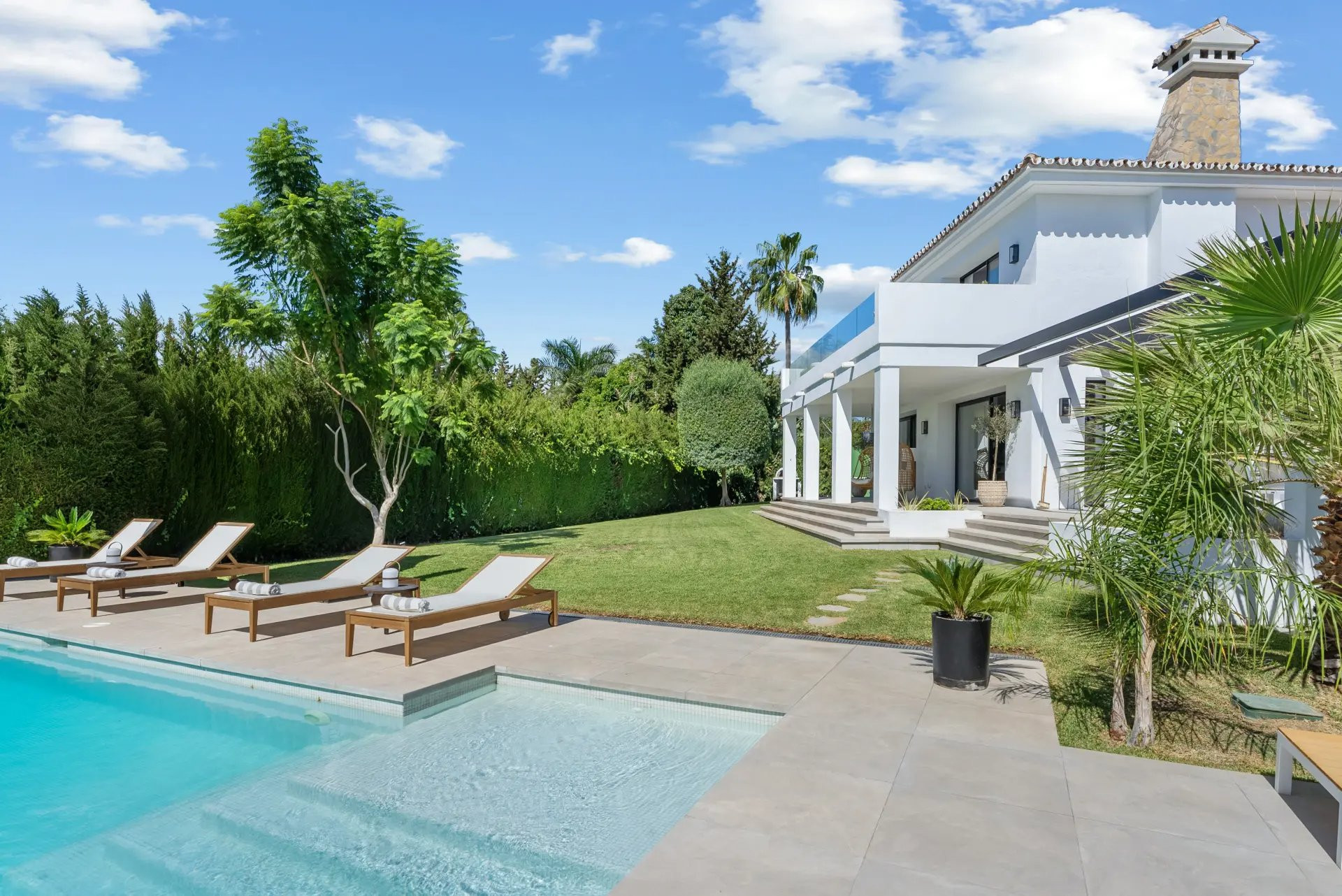 Image 28: detached villa For sale, Nueva Andalucía, €3,495,000 [HFM-C40073]