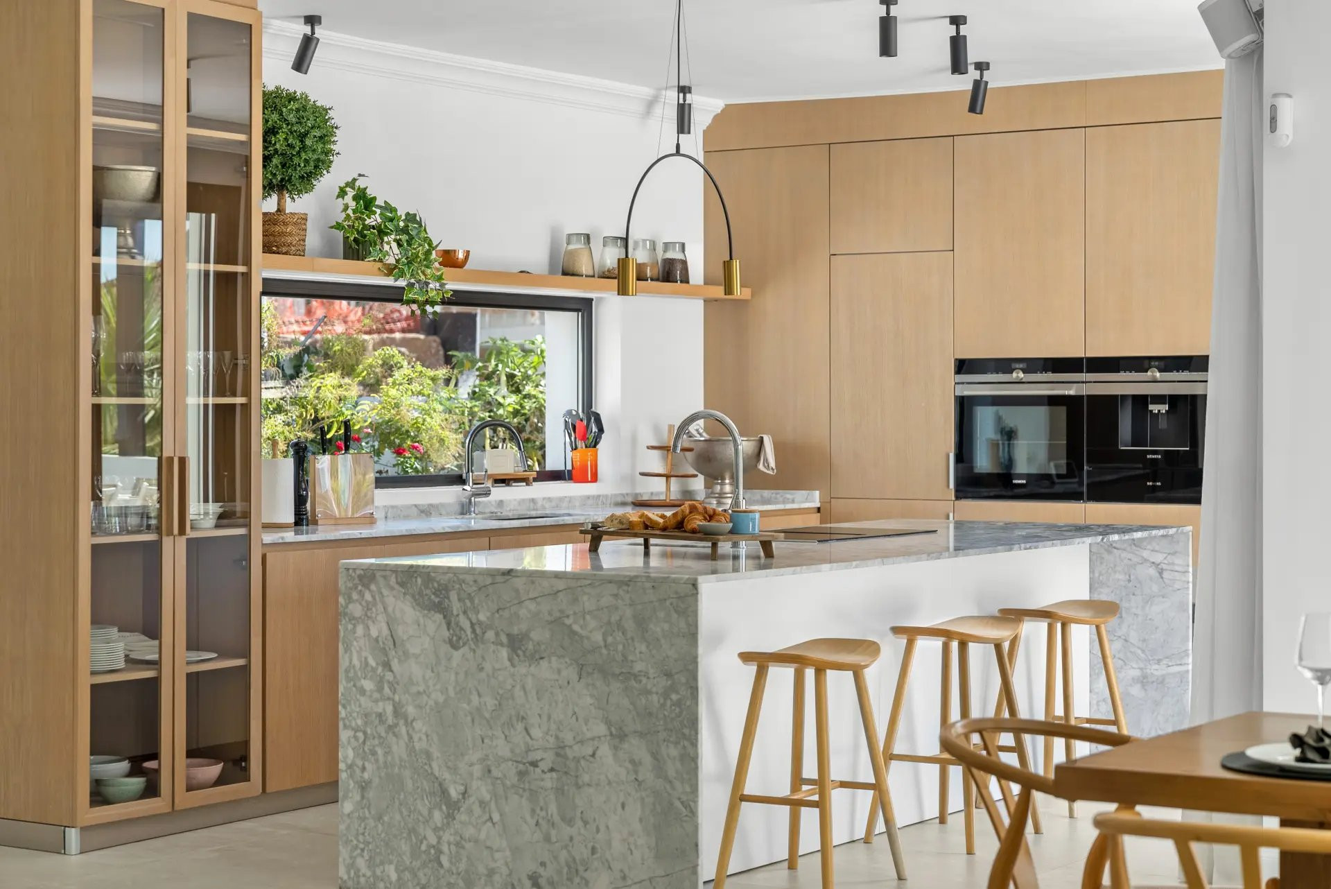 Image 28: detached villa For sale, Nueva Andalucía, €3,495,000 [HFM-C40073]