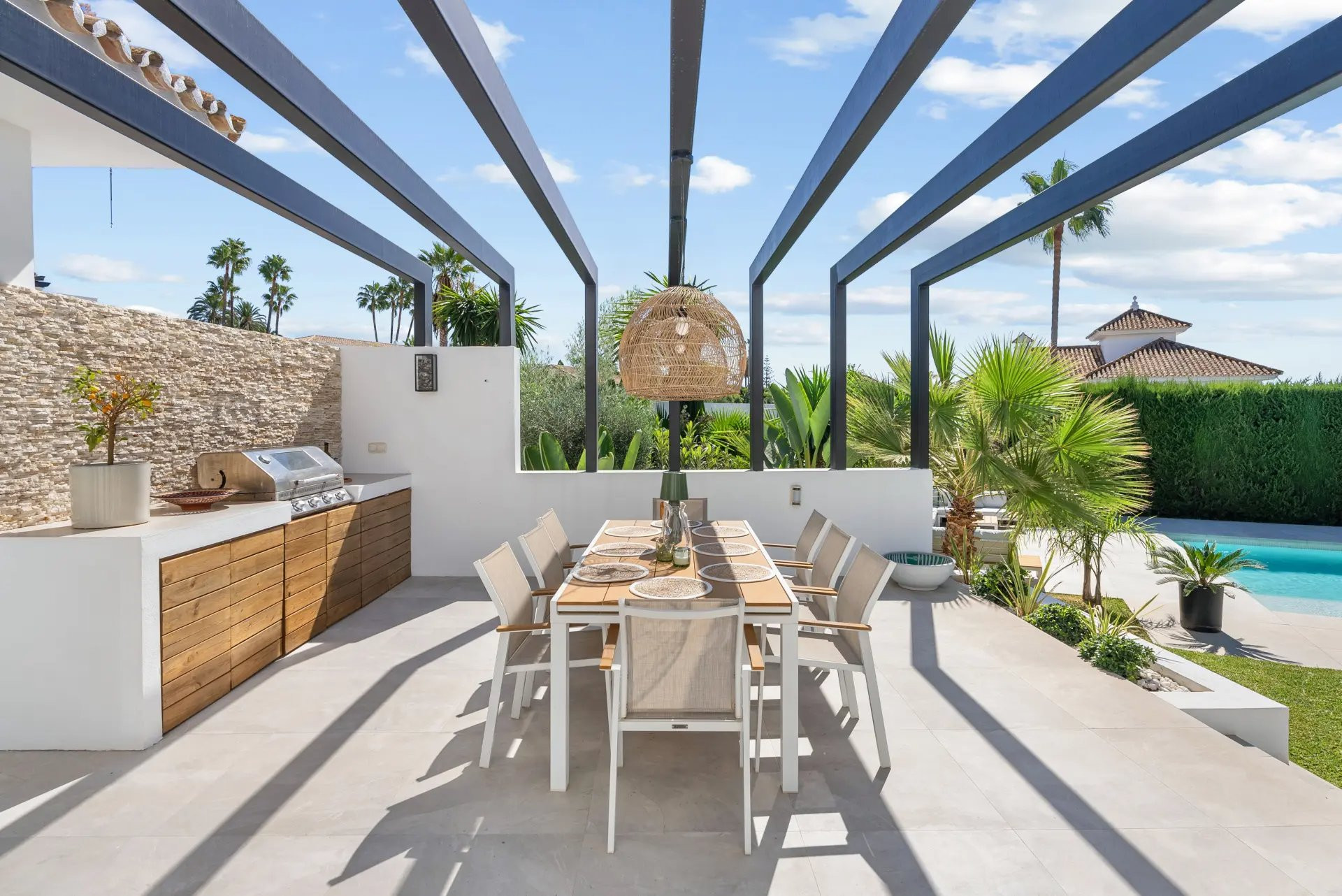 Image 28: detached villa For sale, Nueva Andalucía, €3,495,000 [HFM-C40073]