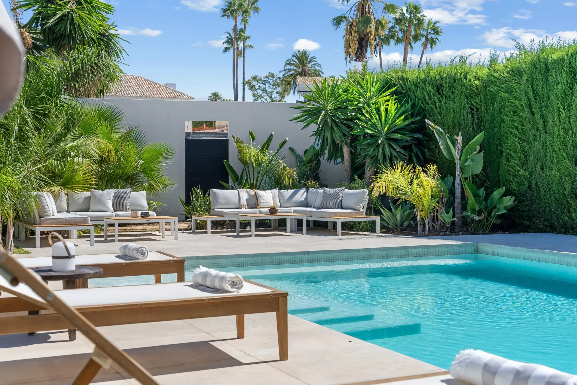 Image 28: detached villa For sale, Nueva Andalucía, €3,495,000 [HFM-C40073]