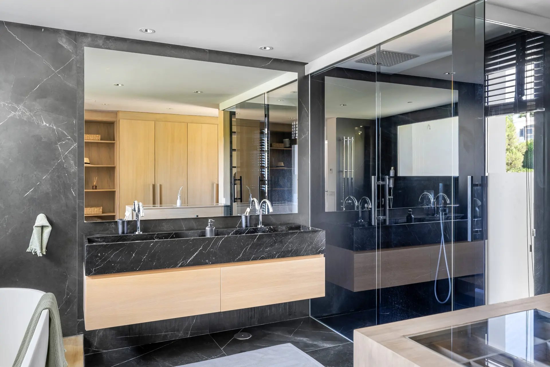 Image 28: detached villa For sale, Nueva Andalucía, €3,495,000 [HFM-C40073]