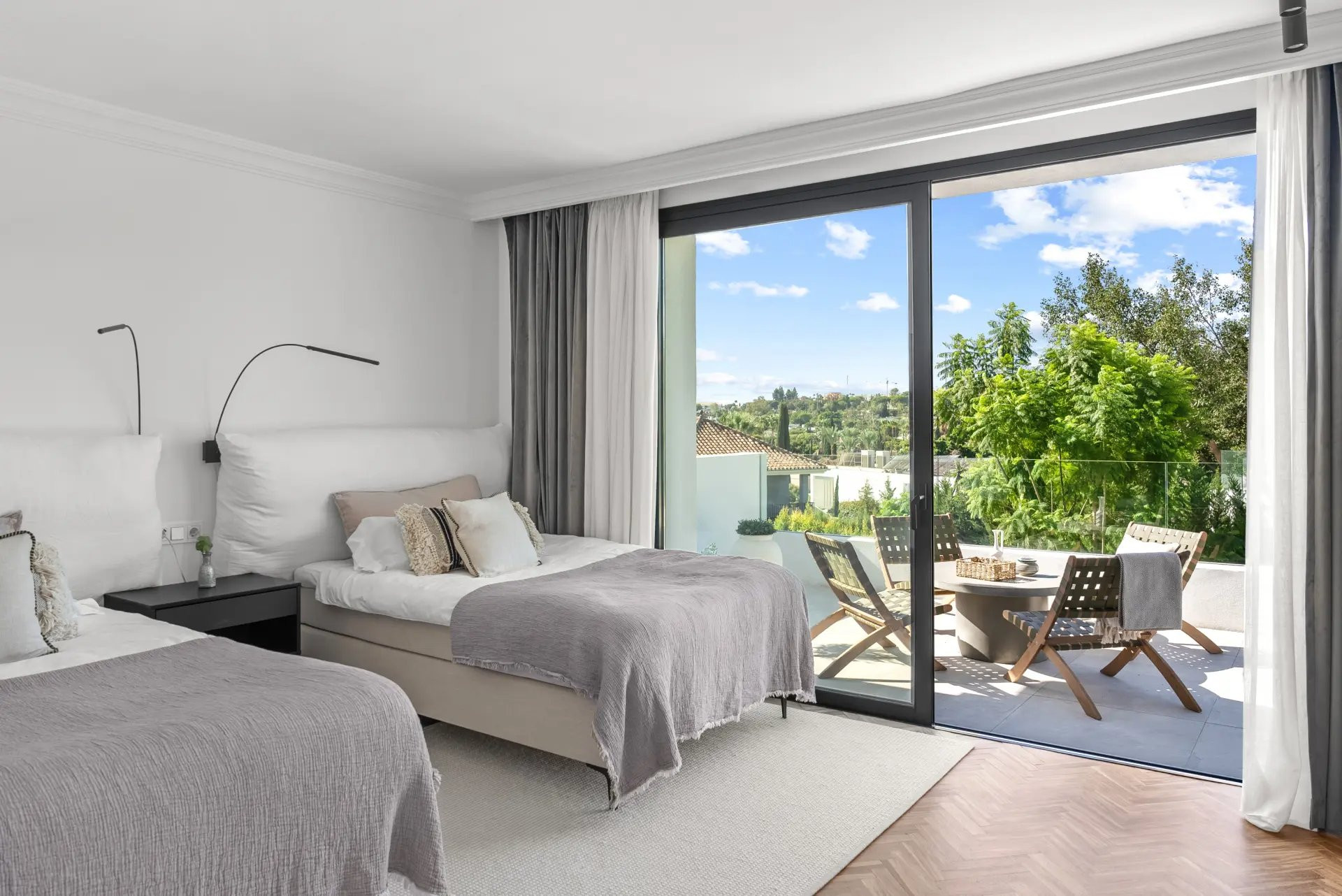 Image 28: detached villa For sale, Nueva Andalucía, €3,495,000 [HFM-C40073]