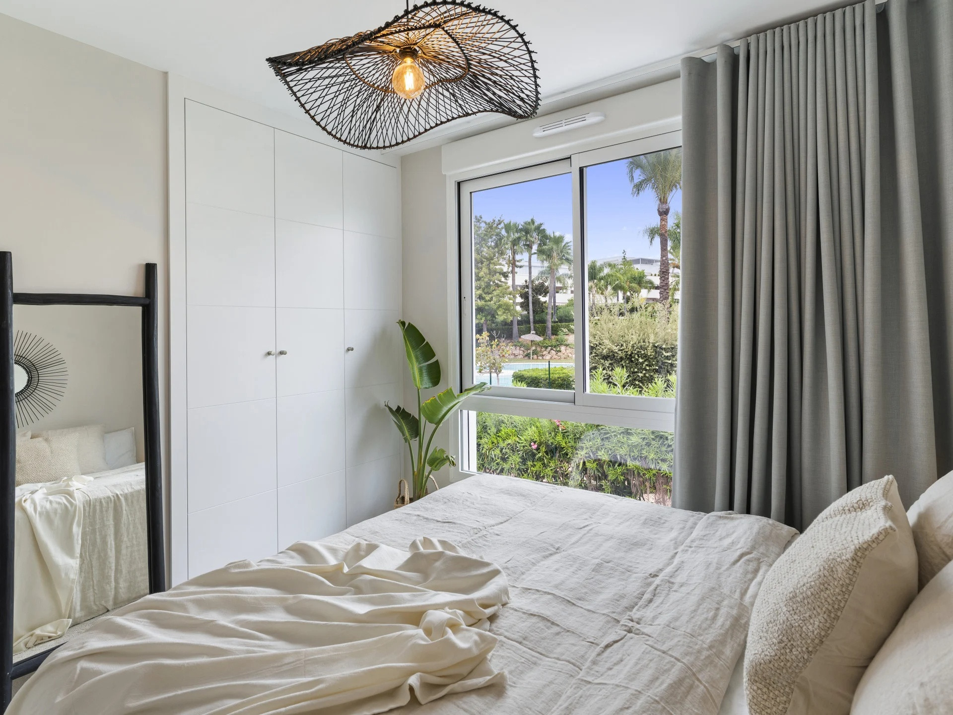 Image 18: townhouse For sale, Nueva Andalucía, €1,295,000 [HFM-C40072]