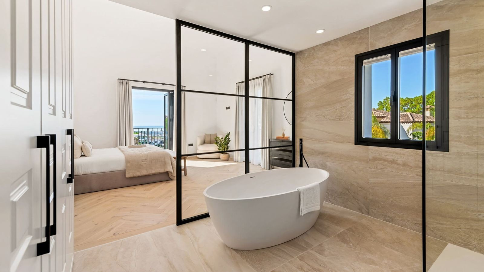 Image 32: detached villa For sale, Benahavís, €4,900,000 [HFM-C40119]