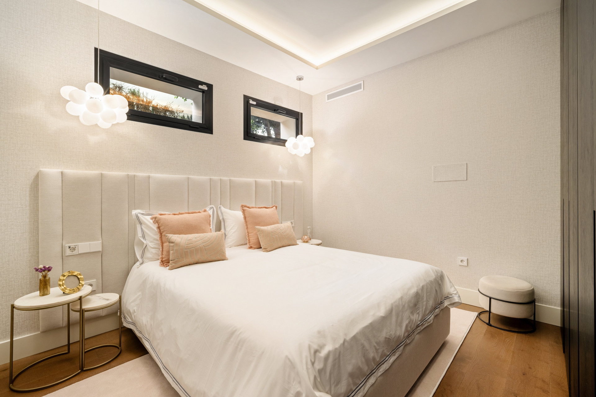 Image 55: detached villa For sale, Nueva Andalucía, €7,350,000 [HFM-C40117]