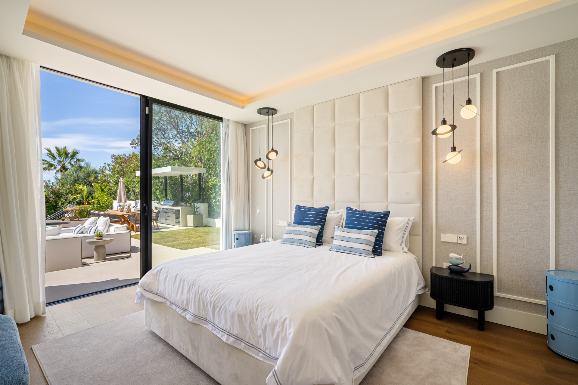 Image 55: detached villa For sale, Nueva Andalucía, €7,350,000 [HFM-C40117]