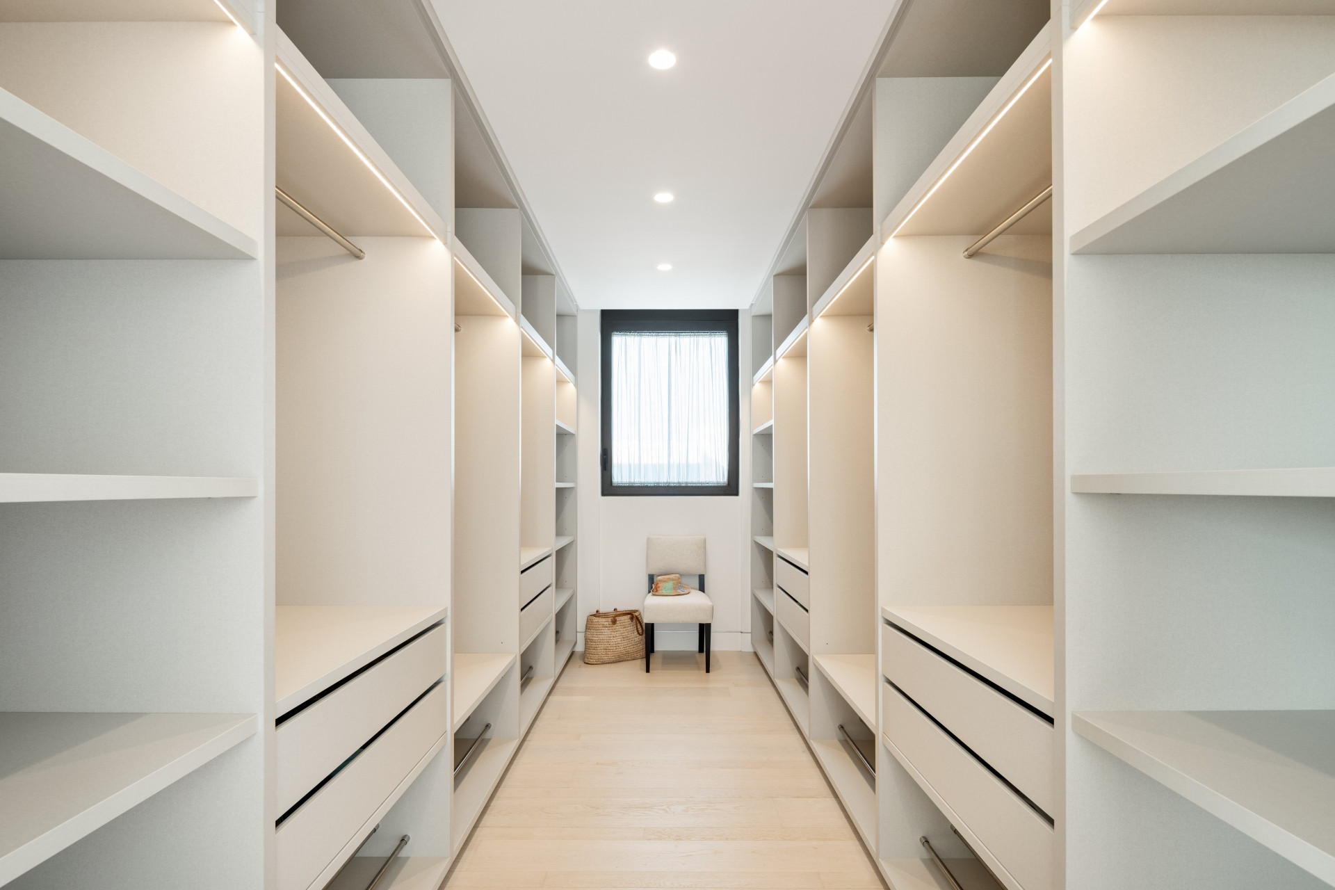 Image 30: detached villa For sale, Benahavís, €7,850,000 [HFM-C40116]